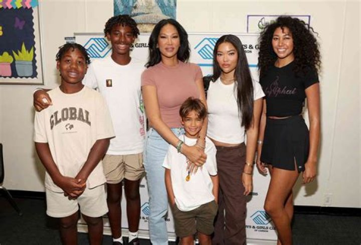 Djimon Hounsou Speaks Out About Kimora Lee Simmons Breakup Rumors