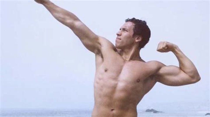 Patrick Schwarzenegger Shows Off Abs While Shirtless In Maui Hollywood Life