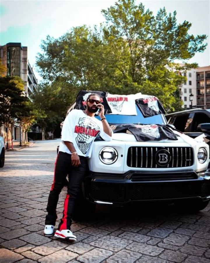 Scrapp DeLeon Biography