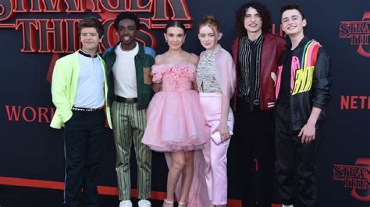 The Cast Of Stranger Things Hang Out On Set Of Season 3