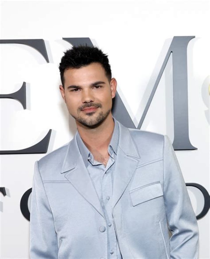 Uncover The Secrets Of Taylor Lautner's Net Worth