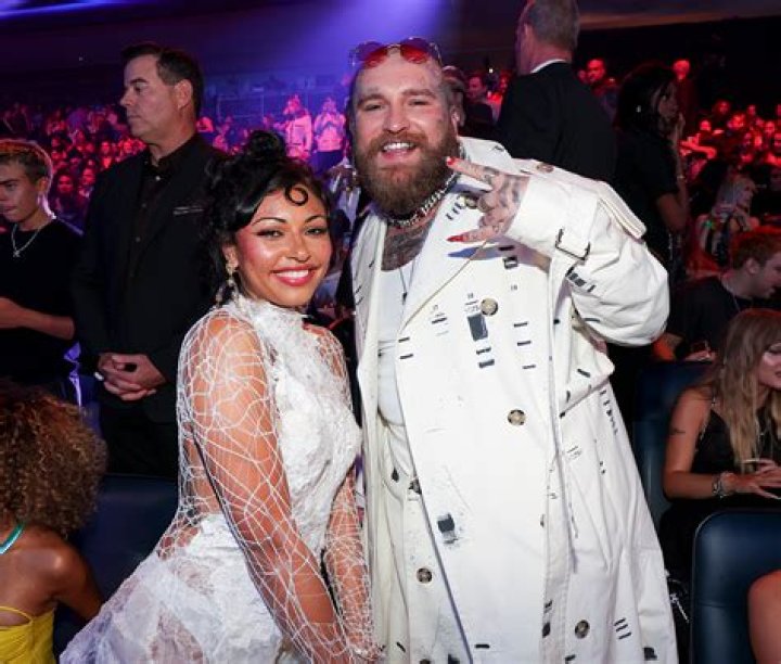 Unveiling The Creative Force Behind Teddy Swims: His Partner's Influence